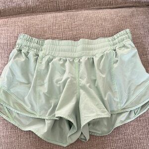 lululemon athletica Green Athletic Shorts Lightweight Moisture-Wicking